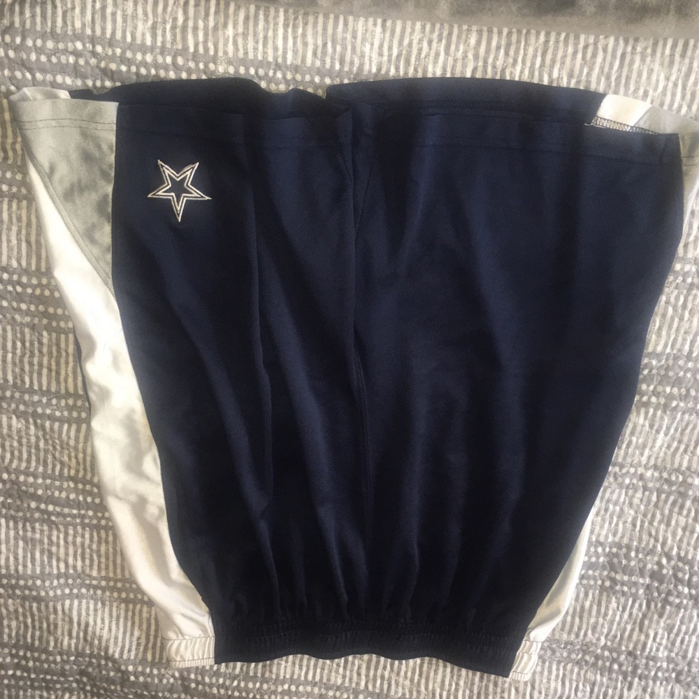 Basketball shorts